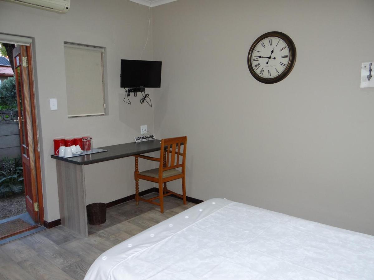La Paix Guesthouse Beaufort West Exterior photo