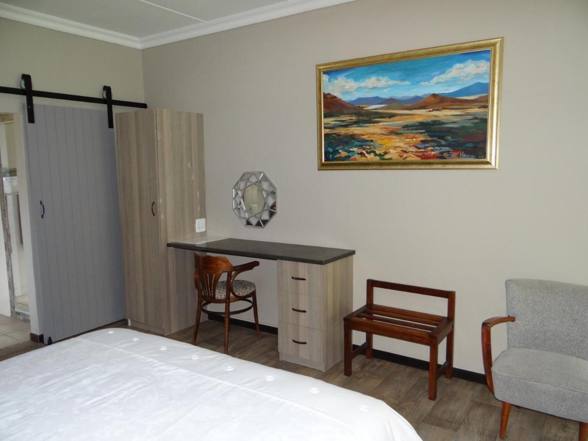 La Paix Guesthouse Beaufort West Exterior photo